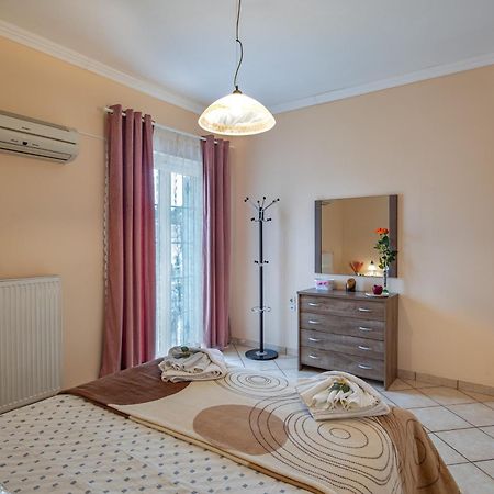 House Of Velenia - 2 Bedroom Apartment Near Old Town, Airport And Bus Station Korfu Dış mekan fotoğraf
