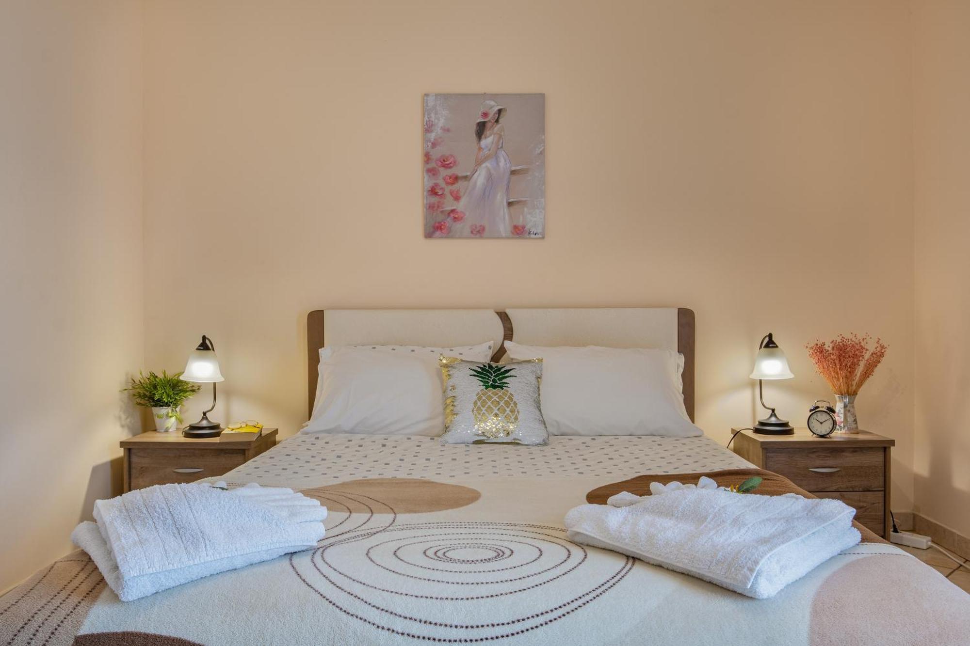 House Of Velenia - 2 Bedroom Apartment Near Old Town, Airport And Bus Station Korfu Dış mekan fotoğraf